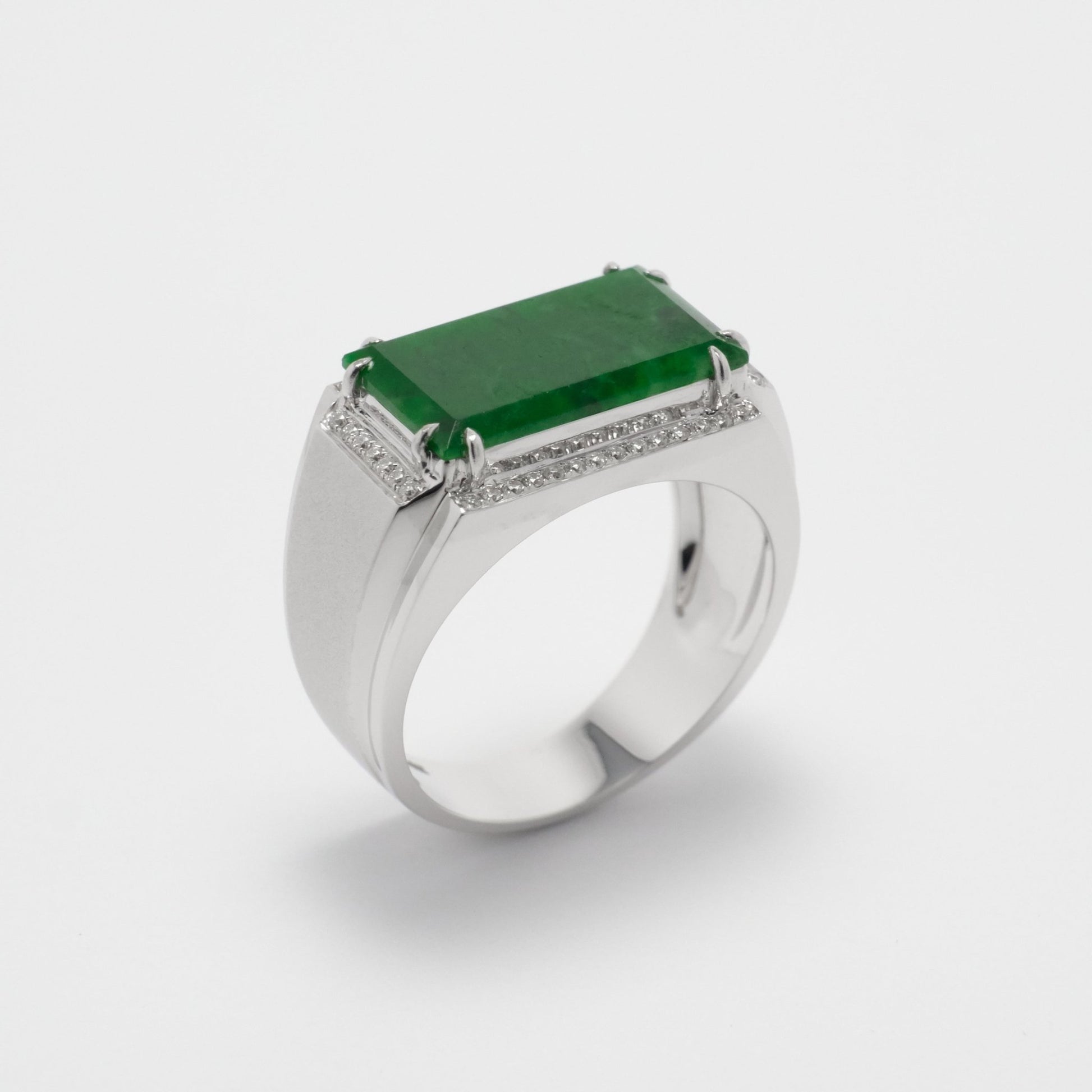 Ring - 18K白金緬甸老坑花青方面天然翡翠配鑽石戒指 - 雅玉珠寶