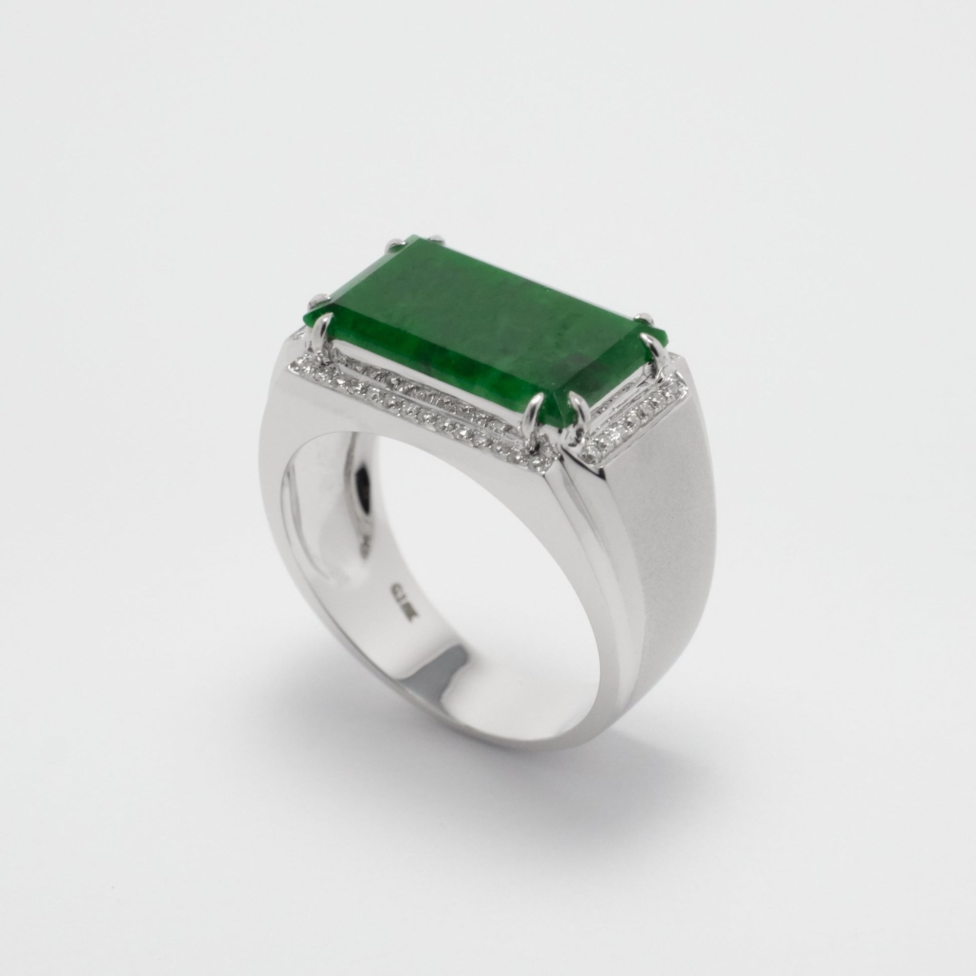 Ring - 18K白金緬甸老坑花青方面天然翡翠配鑽石戒指 - 雅玉珠寶