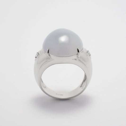 Ring - 18K白金緬甸冰糯淡紫鵝蛋形天然翡翠配鐨石戒指 - 雅玉珠寶