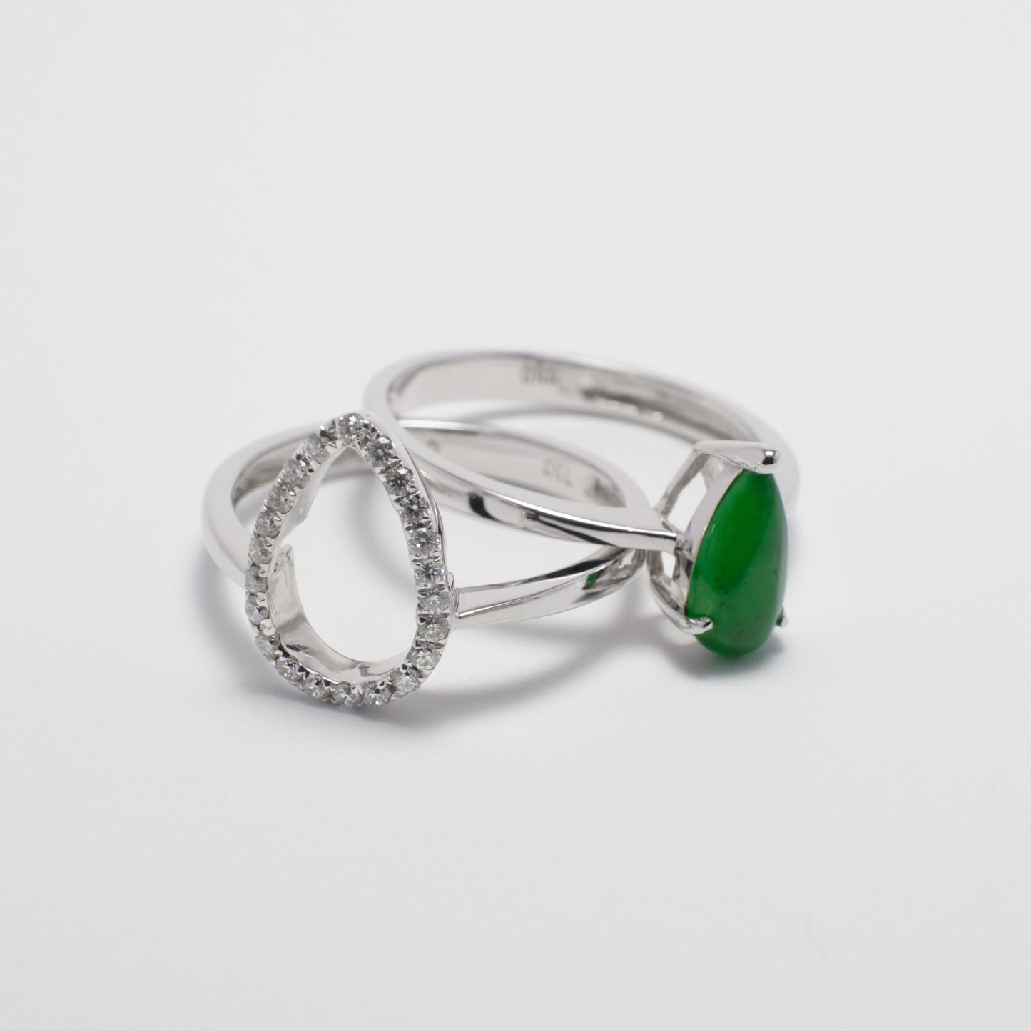 Ring - 18K白金緬甸帝皇綠水滴形天然翡翠配鑽石雙用戒指 - 雅玉珠寶
